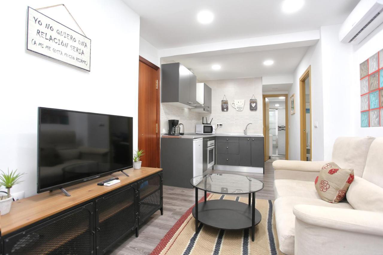 Apartamento En Calle Mendoza - Zona Huelin & 300 Mts De La Playa Apartment Malaga Bagian luar foto