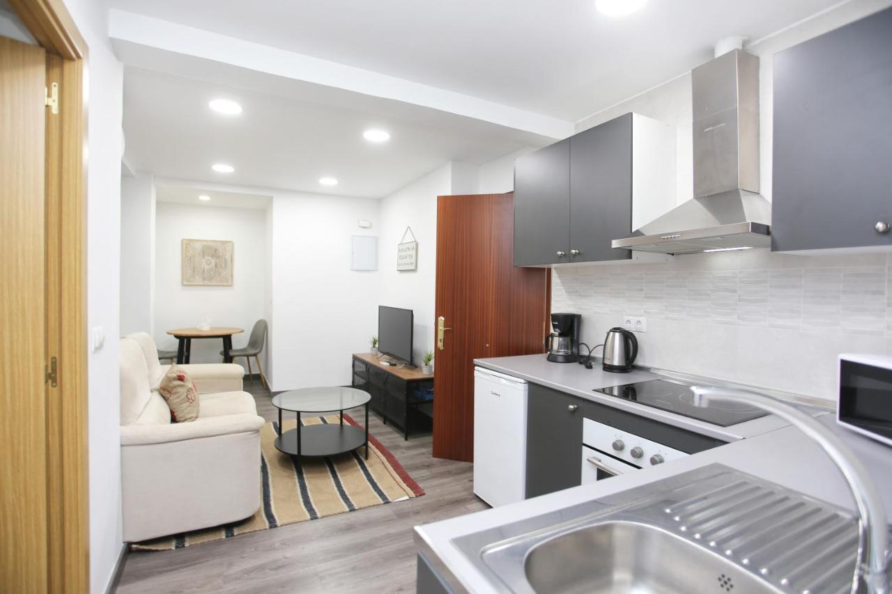 Apartamento En Calle Mendoza - Zona Huelin & 300 Mts De La Playa Apartment Malaga Bagian luar foto