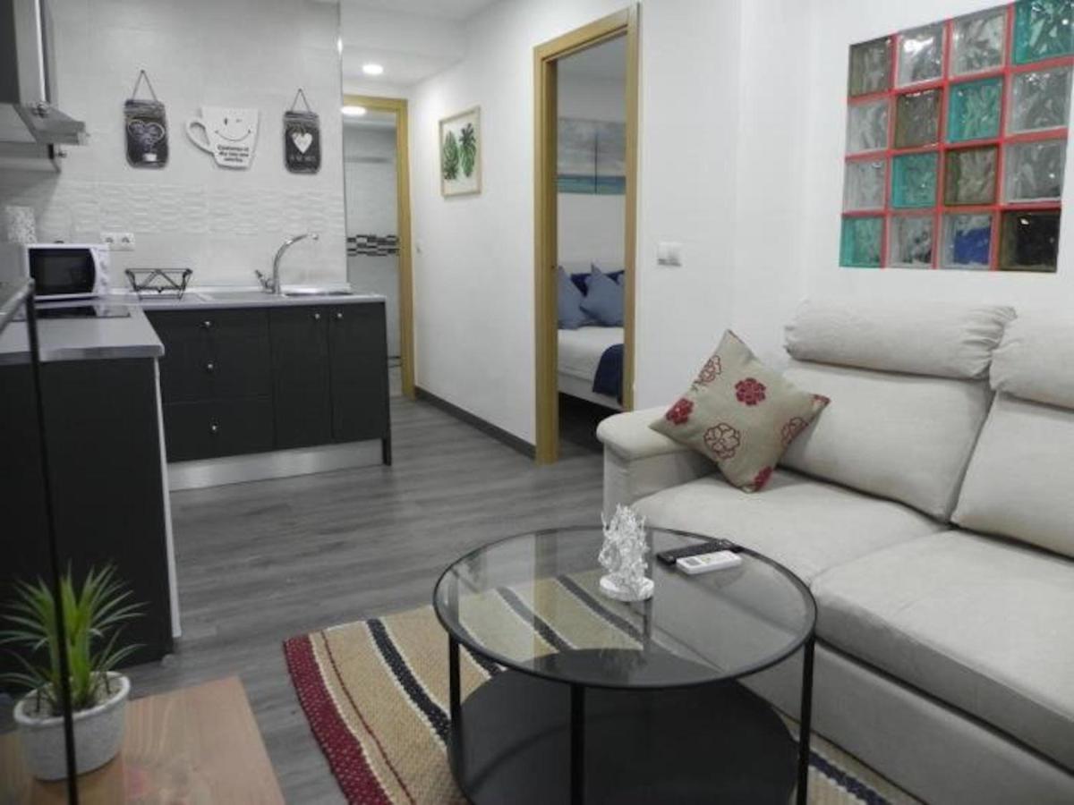 Apartamento En Calle Mendoza - Zona Huelin & 300 Mts De La Playa Apartment Malaga Bagian luar foto